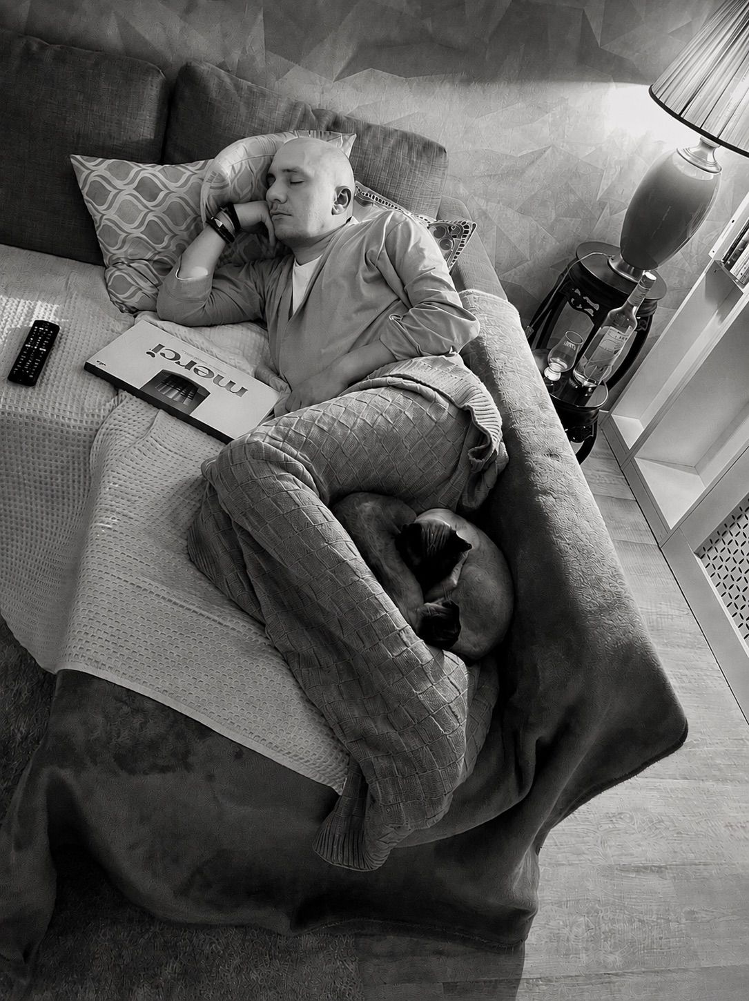 sunday-afernoon-2024-bucharest-at-home